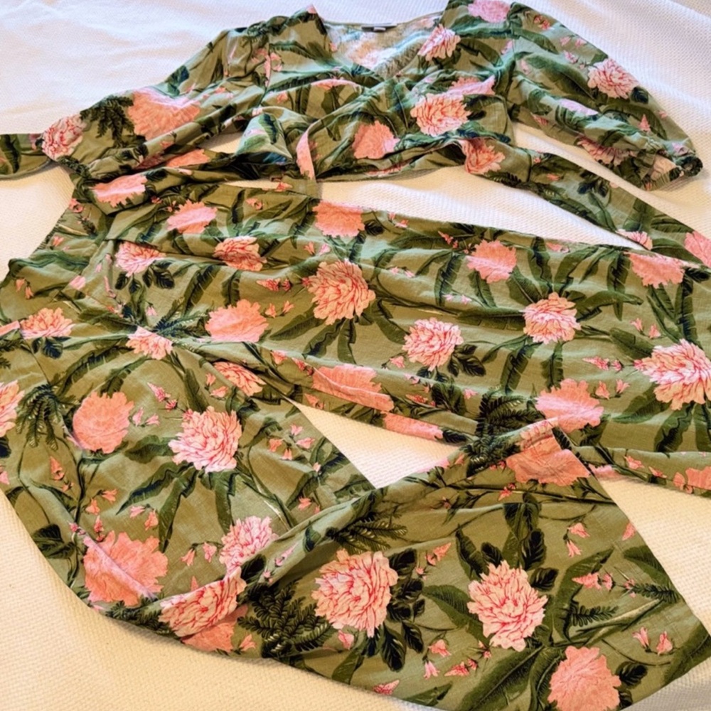 Agua Bendita x Target Green and Pink Blush Peony Pants - Picture 8 of 8
